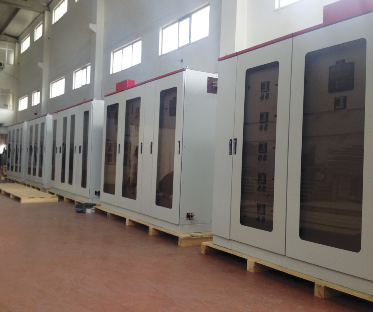 Kompleks transformator yarımstansiya və paylayıcı 